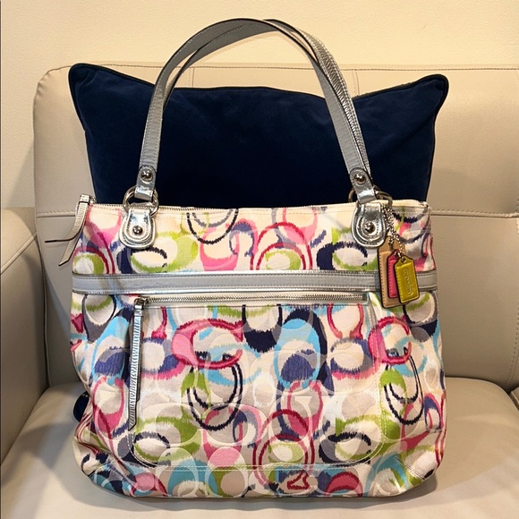 Coach Handbags - Coach Poppy Ikat Signature C Glam Tote